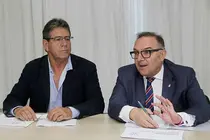 Erasmos García junto al que fuera consejero de Sanidad José Manuel Baltar.