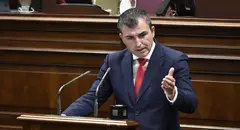 Manuel Domínguez en el Parlamento autonómico