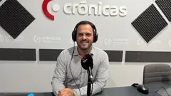 Yonathan de León en el programa "A Buena Hora" de Crónicas Radio.