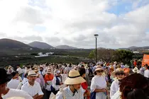 Gente durante la romería conjunta en honor a La Magdalena.