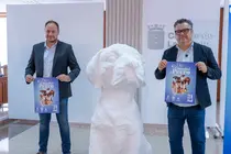Armando Santana y Ginés González en la presentación de las actividades por el día del perro.