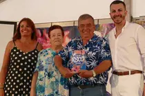 Olivia Duque y David Asorey junto a los pregoneros.