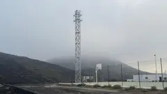 Imagen de la polémica antena de telefonía.
