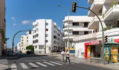 El alcalde Yonathan de León y el concejal de Movilidad y Transportes, Mario González  Altube.