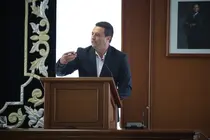 Óscar Noda en Pleno del Cabildo.