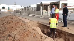 Ángel Lago y Óscar Noda pasaron este martes para supervisar cómo van los trabajos.