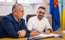 Jacobo Lemes y Echedey Eugenio, concejal de Limpieza y Teniente de Alcalde respectivamente.