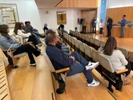 Jos&eacute; Juan Cruz, Tom&aacute;s Silvera y Pepa Gonz&aacute;lez junto a las personas contratadas.