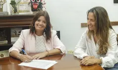 Olivia Duque junto a Mar Boronat.