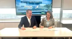 Momento de la firma del acuerdo.