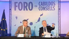 Manuel Dom&iacute;nguez y El&iacute;as Bendodo este mi&eacute;rcoles en un foro organizado por el PP