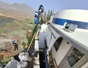 Los bomberos y los agentes de la Polic&iacute;a Local en el momento de la actuaci&oacute;n