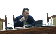 &Oacute;scar Noda durante el pleno de este jueves.