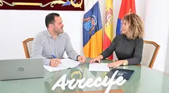 El alcalde Yonathan de Le&oacute;n y la concejala de Deportes, Eli Merino, impulsan una de las mayores licitaciones, por inversi&oacute;n, en materia de deportes en los barrios 