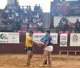 Imagen de una de las luchadas de la noche