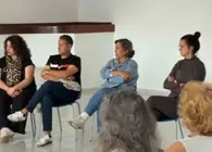 Rita Hern&aacute;ndez siguiendo atenta las explicaciones de la alcaldesa en un v&iacute;deo que ha editado el Gobierno de Teguise. 