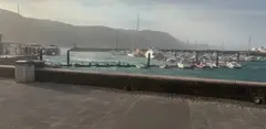 Imagen del puerto de La Graciosa un d&iacute;a de temporal.