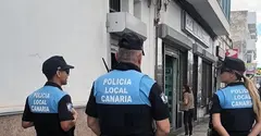 Agentes de la Polic&iacute;a Local en Valterra.