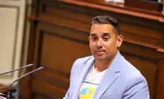 Yon&eacute; Caraballo en el Parlamento de Canarias