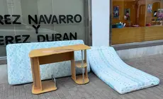 Enseres dejados en las calles de Arrecife.