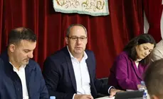 Juan Monz&oacute;n en el centro de la imagen. 