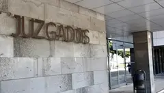 Imagen de la entrada de los juzgados de Arrecife.
