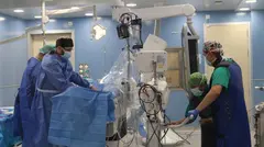 Uno de los equipos en plena operaci&oacute;n.