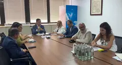 Pablo Rodr&iacute;guez con los representantes de los ayuntamientos canarios