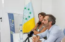 Pedro San Gin&eacute;s con Olivia Duque en una rueda de prensa reciente de Coalici&oacute;n Canaria