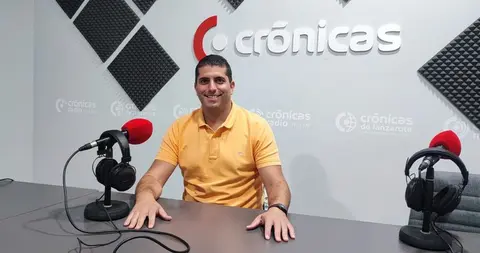 Benjam&iacute;n Perdomo en Cr&oacute;nicas Radio.