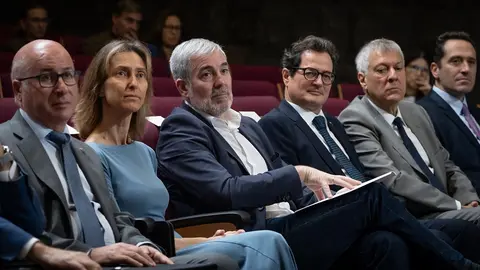 Fernando Clavijo en el centro de la imagen durante el desarrollo de las jornadas.