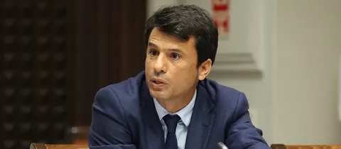 Marcos Bergaz diputado socialista por Lanzarote y La Graciosa en comisio&igrave;n parlamentaria