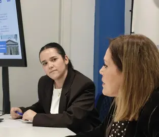 Ana Hern&aacute;ndez junto a Astrid P&eacute;rez.