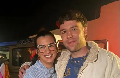 Quevedo junto a la ex concejal del Ayuntamiento de Teguise y residente en La Graciosa, Nieves Arrocha.