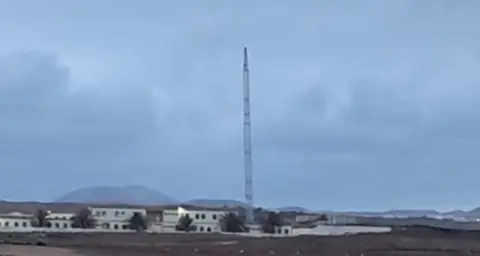 Estructura colocada en la zona de La Santa.