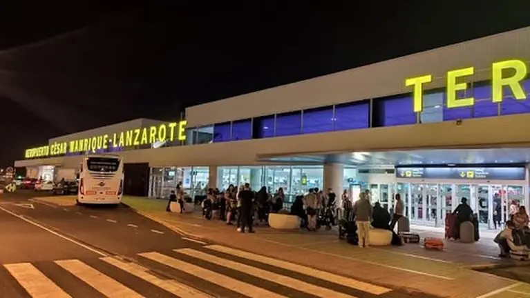 Aeropuerto C&eacute;sar Manrique.