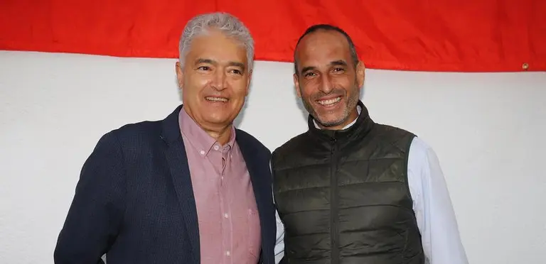 Jos&eacute; Juan Cruz junto a Alfredo Villalba en una imagen de archivo.