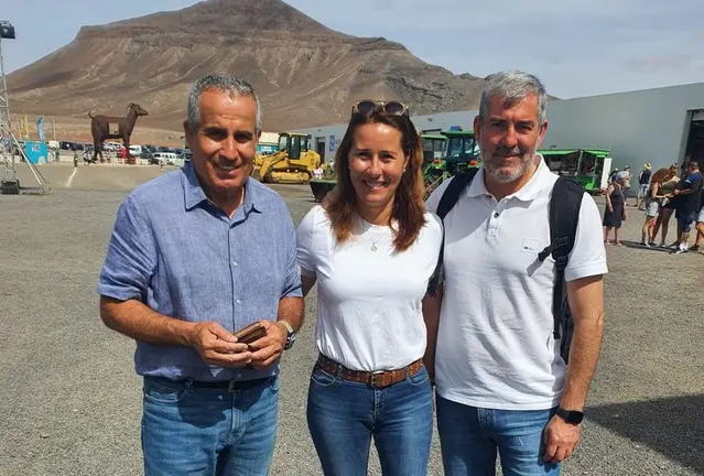 Imagen de Mario Cabrera, Lola García y Fernando Clavijo en Feaga