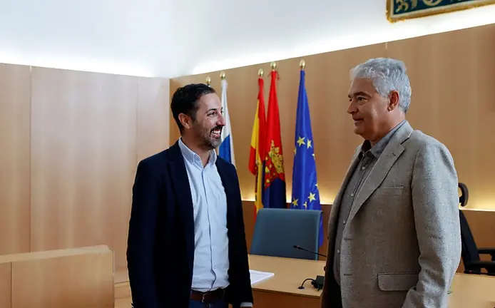Tom&aacute;s Silvera junto a Jos&eacute; Juan Cruz.