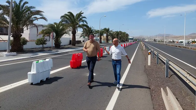Imagen de Isidro Pérez y Raúl de León en las obras de la LZ-2