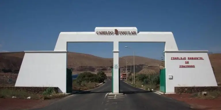 Imagen de entrada al Complejo Medioambiental de Zonzamas.