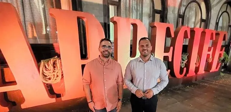 Echedey Eugenio y Yonathan de Le&oacute;n