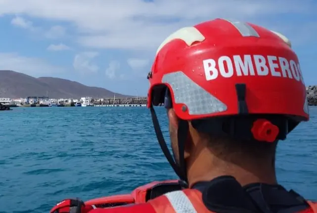 Imagen de uno de los bomberos que participó en el rescate