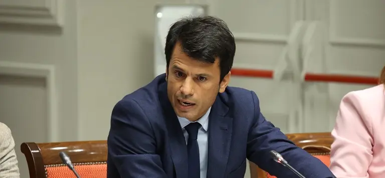 Marcos Bergaz (PSOE) en el parlamento