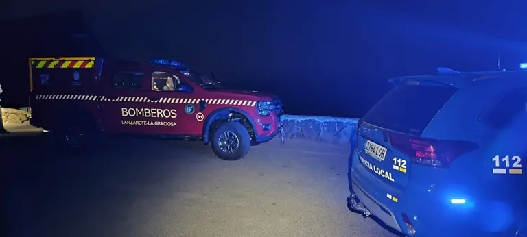 Vehículo de los bomberos en la zona.