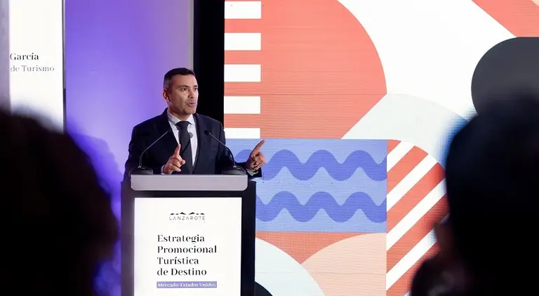 Imagen de Oswaldo Betancort el día que presentó la estrategia del Cabildo en materia de turismo.