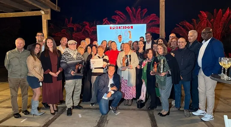 Galardonados y asistentes a la entrega de premios Alexis Tejera Lemes.