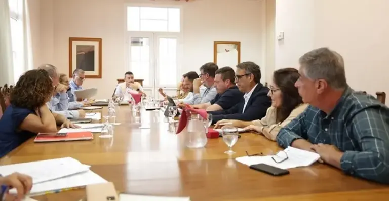Imagen de archivo de un encuentro reciente del Consorcio del Agua de Lanzarote. 