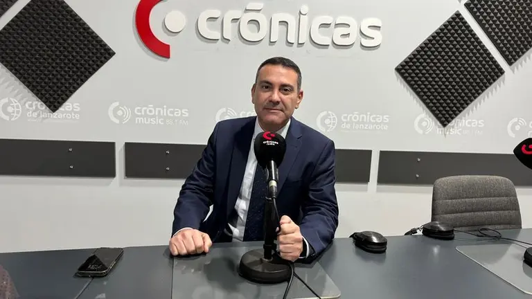 Oswaldo Betancort en el programa "A Buena Hora" de Cr&oacute;nicas Radio.