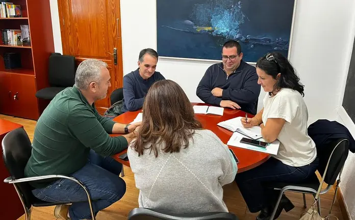 Imagen del encuentro con el concejal Jacobo Lemes al frente